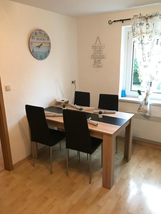Ferienwohnung Zum Pinguin II Grunewald Luaran gambar